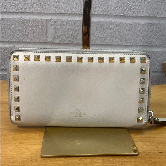 Valentino Garavani White Wallet with Gold Studs - Picture 1 of 14
